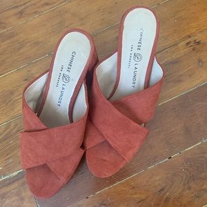 Chinese Laundry Platform chunky heels